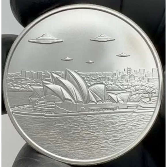 UFOs Over Sydney Australia Opera high Relief 1 oz .999 Silver Round - Picture 1 of 2